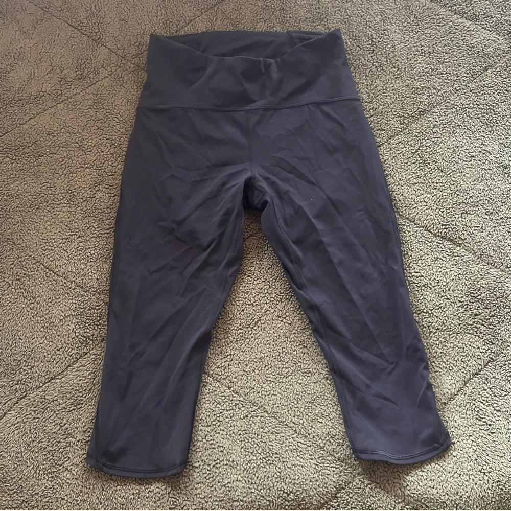 Lululemon Cropped Leggings Mesh Women’s Size 8 Black